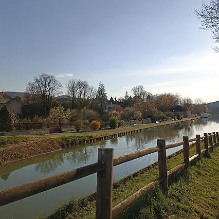 Gite Le 16, Sous Les Tremieres Fleurey-sur-Ouche Bagian luar foto